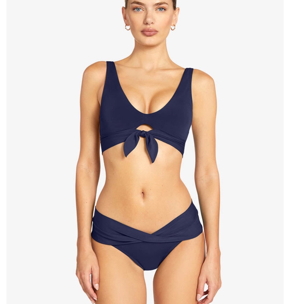 NWT Robin  Piccone Ava Twist Front Bikini Bottom, Navy, Size Large